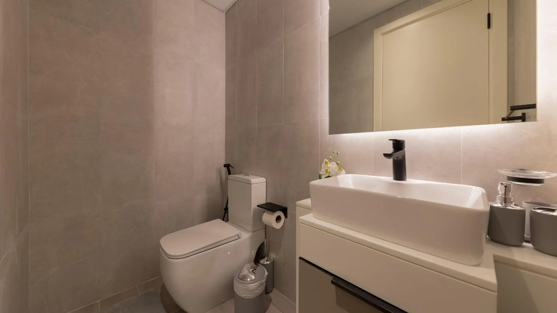 Fresh & Quiet 1Br At Midtown Noor 4 Tower Lägenhet Dubai